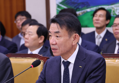 성희롱에 근무 중 경마장行...‘정직’ 징계자들에 급여 준 코레일