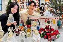 갤러리아百 “크리스마스엔 이색 글리터볼 선물하세요”