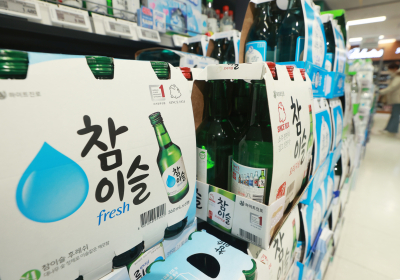한양why: 묽어지는 소주…‘술 소비문화’ 변했다지만…