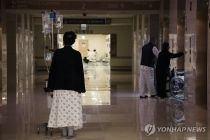 전의교협 “의대 증원 철회 없이 해결 불가…예정대로 오늘 사직”
