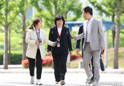 공수처, '채상병 사건' 유재은 국방부 관리관 사흘 만에 재소환