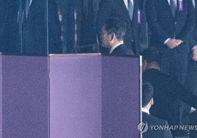 최태원 차녀 비공개 결혼식…재계 총수들 축하 발걸음 이어져