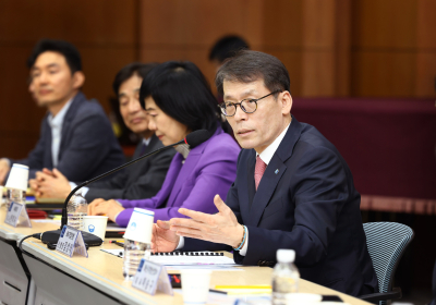 김성태 기업은행장 “중소기업 위기 극복 최우선 지원”