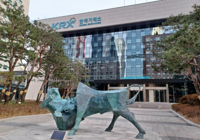 개미, 이달 삼성전자, SK하이닉스 3조원 순매수…반도체株 저가 매수