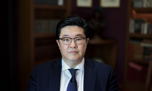 MBK파트너스, 홈플러스 인가 전 M&A 진행·보통주 무상소각 발표