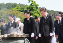 [포토 뷰] 현충일…이재명 대통령 부부 현충탑 참배