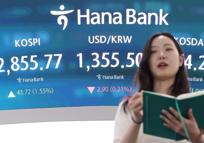 '상법 개정· 추경 지원 기대감'… 외국인, 하루 1조 원씩 주식 매수