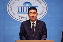 김병기 의원, 아들 국정원 채용 개입 논란 일어
