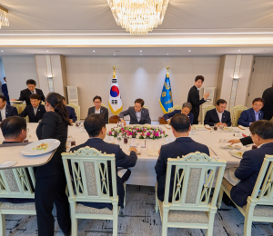 대통령, 시도지사와 오찬