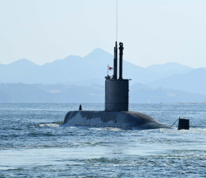 마지막 항해 나서는 한국 첫 잠수함 ‘장보고함’